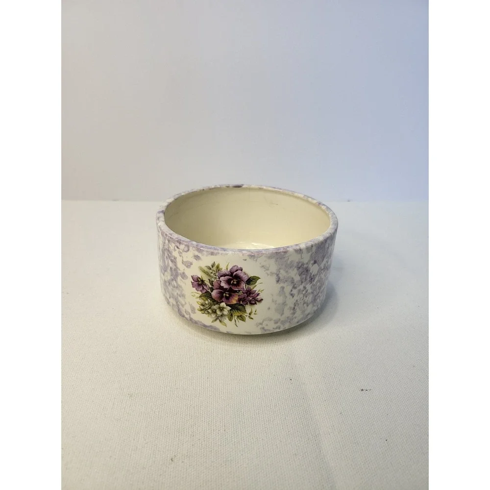 N/A ceramic jar